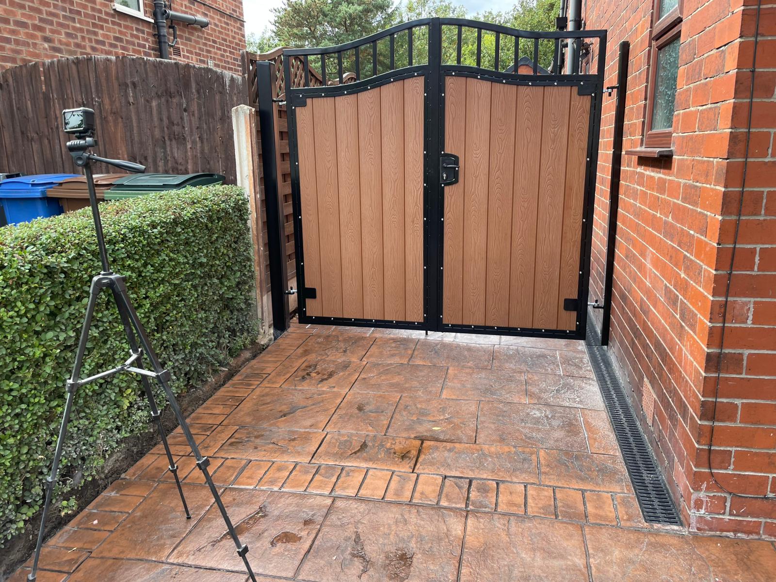 Custom Bespoke STeel Gates with Composite Boards, Designed, Fabricated & Installed by HF Projects